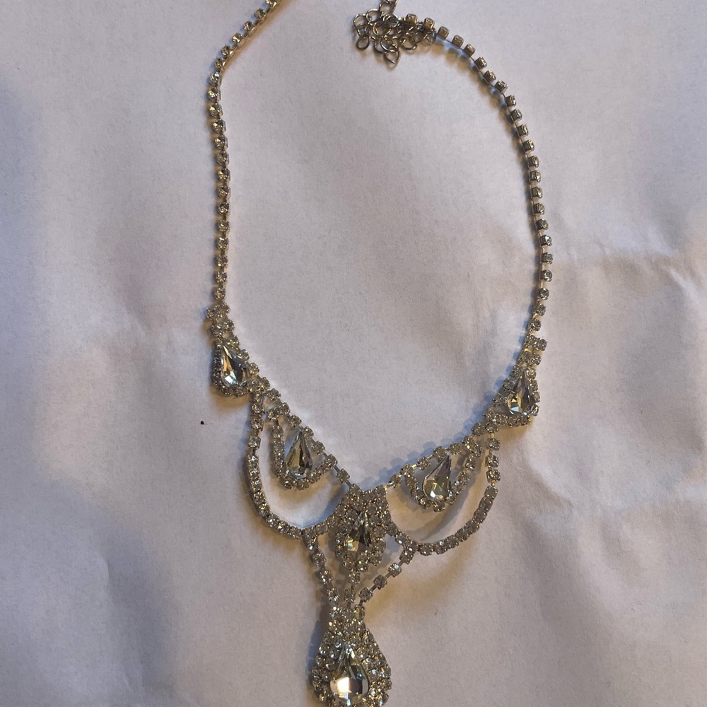 Elegant Silver Necklace